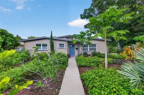 6677 Poinsettia Ave S, Saint Petersburg, FL 33707