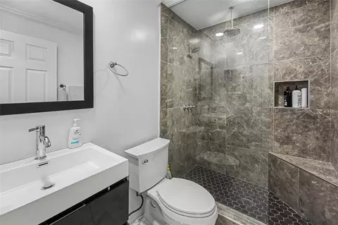 Bath - 2300 Kent Dr, Largo, FL 33774 photo 3 of 3