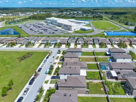 View/Area - 2148 Shining Azul Way, Lutz, FL 33558 photo 3 of 7