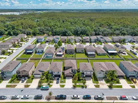 View/Area - 2148 Shining Azul Way, Lutz, FL 33558 photo 2 of 7