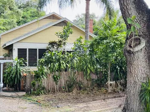 3923 Haines Rd N, Saint Petersburg, FL 33703
