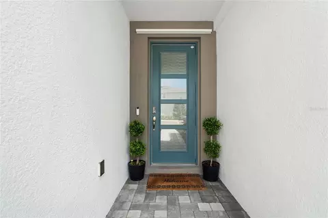 Entry Way - 3227 Timber Crossing Ave, Brandon, FL 33511 photo 1 of 7