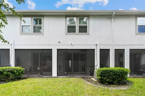 Exterior - 3227 Timber Crossing Ave, Brandon, FL 33511 photo 4 of 6