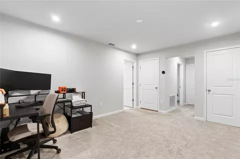 Entry Way - 3227 Timber Crossing Ave, Brandon, FL 33511 photo 6 of 7