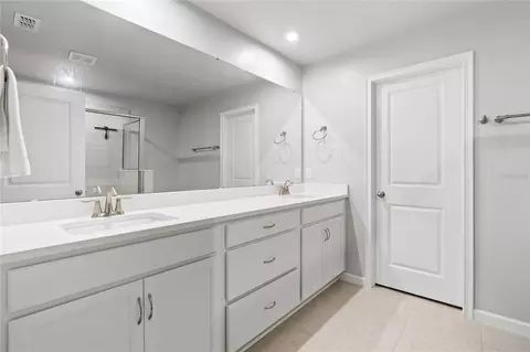 Entry Way - 3227 Timber Crossing Ave, Brandon, FL 33511 photo 7 of 7