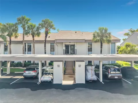 5925 Trailwinds Dr #925, Fort Myers, FL 33907