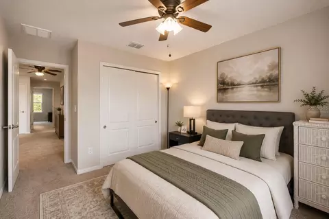 Bedroom - 9026 Sienna Moss Ln, Riverview, FL 33578 photo 4 of 5
