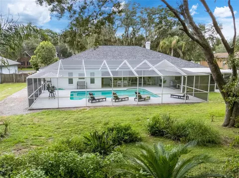 Exterior - 4712 Dover Cliff Ct, Dover, FL 33527 photo 5 of 18