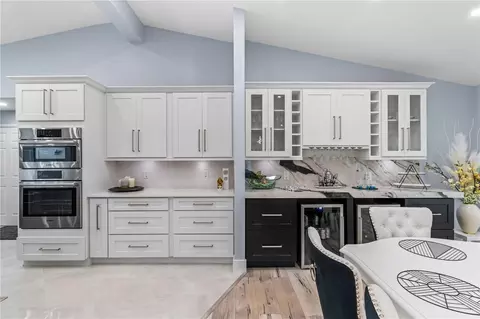 Kitchen - 4712 Dover Cliff Ct, Dover, FL 33527 photo 13 of 15