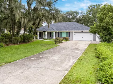 Exterior - 4712 Dover Cliff Ct, Dover, FL 33527 photo 4 of 18