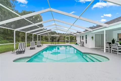 Exterior - 4712 Dover Cliff Ct, Dover, FL 33527 photo 10 of 18
