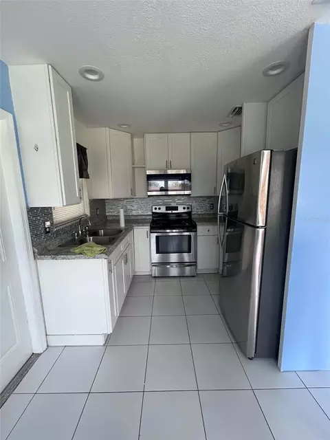 Kitchen - 815 Juniper Ln, Melbourne, FL 32901 photo 1 of 2