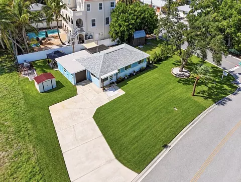 3982 Poinsettia Dr, Saint Pete Beach, FL 33706