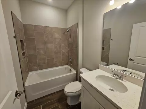 1247 Honeycomb Pl, Seffner, FL 33584 photo 4