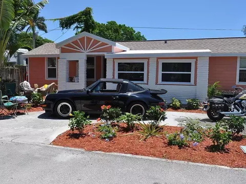 129 94th Ave, Treasure Island, FL 33706