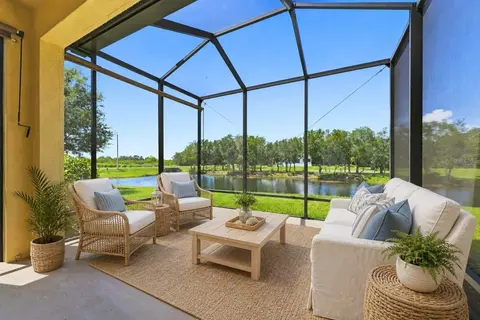 Exterior - 5465 Sunset Falls Dr, Apollo Beach, FL 33572 photo 5 of 12