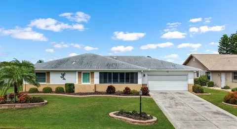 1519 Fort Duquesna Dr, Sun City Center, FL 33573