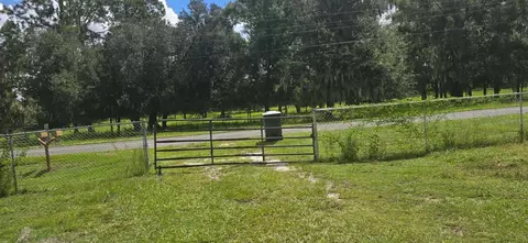 Exterior - 4511 E Keysville Rd, Lithia, FL 33547 photo 1 of 3