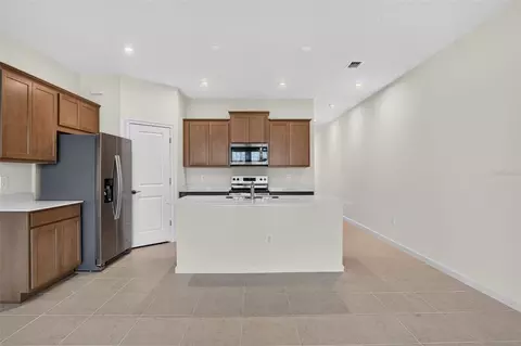 Kitchen - 9147 Aurelia Ave, Parrish, FL 34219 photo 1 of 2