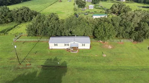 View/Area - 3102 Porter Rd, Lithia, FL 33547 photo 1 of 9