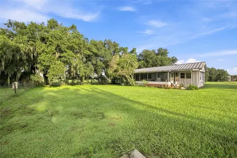 Exterior - 3102 Porter Rd, Lithia, FL 33547 photo 8 of 8