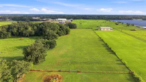 View/Area - 3102 Porter Rd, Lithia, FL 33547 photo 4 of 9