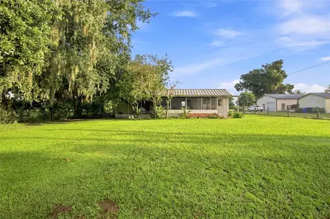 Exterior - 3102 Porter Rd, Lithia, FL 33547 photo 7 of 8