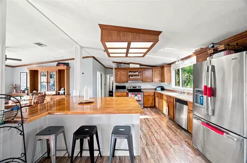 Kitchen - 3102 Porter Rd, Lithia, FL 33547 photo 4 of 6