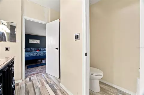 Bath - 3102 Porter Rd, Lithia, FL 33547 photo 4 of 5
