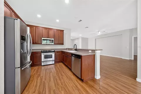 Kitchen - 9391 SW 66th Loop, Ocala, FL 34481 photo 3 of 3