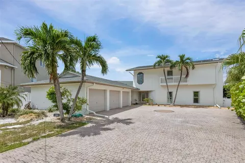 290 Bayside Dr, Clearwater, FL 33767