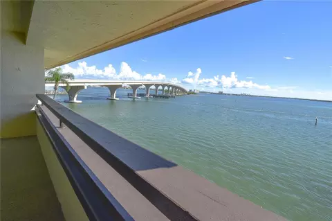 103 1st St E #306, Tierra Verde, FL 33715