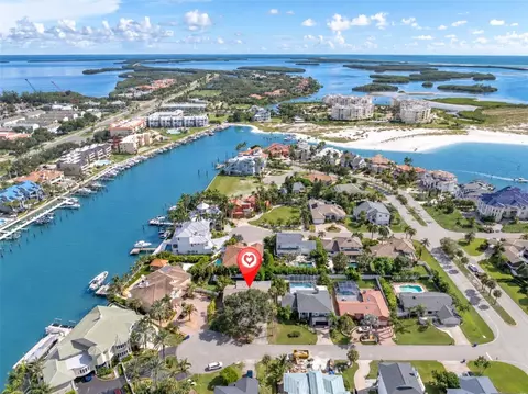 630 Pinta Dr, Tierra Verde, FL 33715