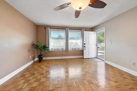 Living - 403 Mindy Dr, Largo, FL 33771 photo 4 of 6