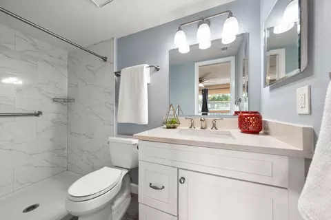 Bath - 403 Mindy Dr, Largo, FL 33771 photo 1 of 3