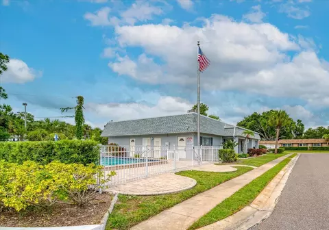 Exterior - 403 Mindy Dr, Largo, FL 33771 photo 5 of 6