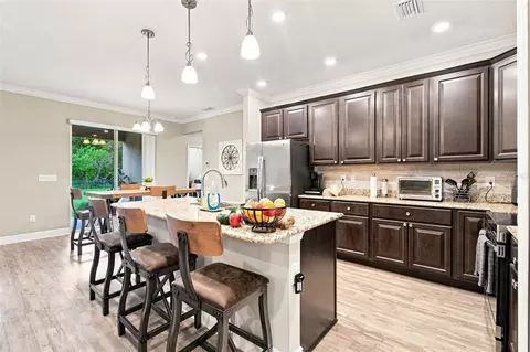 Kitchen - 15435 Mulholland Rd, Parrish, FL 34219 photo 3 of 8