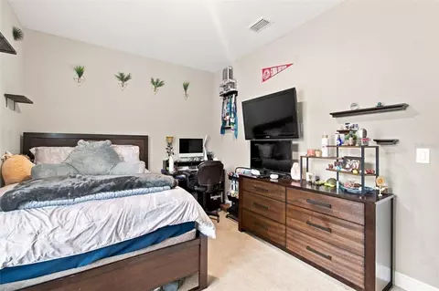 Bedroom - 15435 Mulholland Rd, Parrish, FL 34219 photo 2 of 7