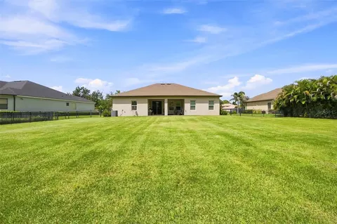 Exterior - 15435 Mulholland Rd, Parrish, FL 34219 photo 8 of 14