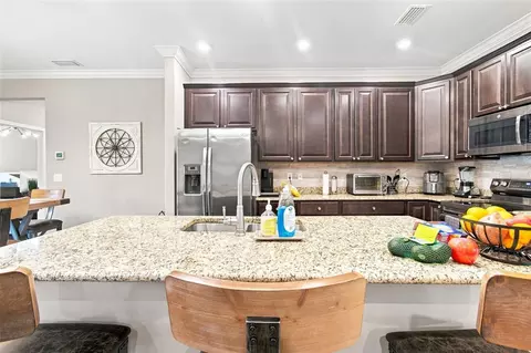 Kitchen - 15435 Mulholland Rd, Parrish, FL 34219 photo 1 of 8