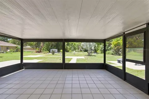 Exterior - 216 23rd St E, Bradenton, FL 34208 photo 3 of 8