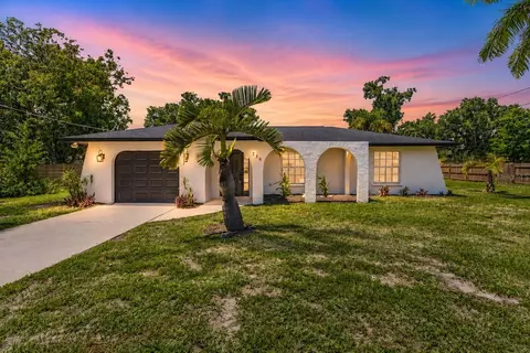 216 23rd St E, Bradenton, FL 34208