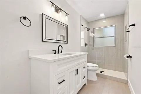 Bath - 216 23rd St E, Bradenton, FL 34208 photo 1 of 2