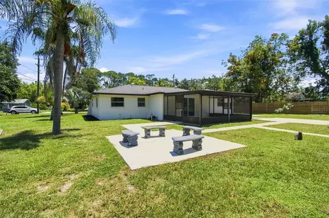 Exterior - 216 23rd St E, Bradenton, FL 34208 photo 7 of 8