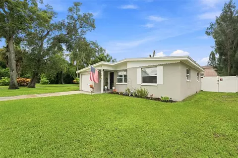 1773 Ezelle Ave, Largo, FL 33770