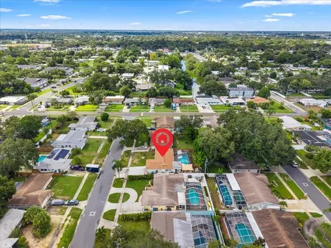 View/Area - 490 E Lake Dr, Largo, FL 33771 photo 8 of 32