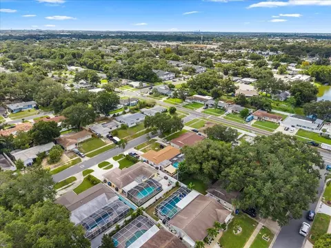 View/Area - 490 E Lake Dr, Largo, FL 33771 photo 21 of 32