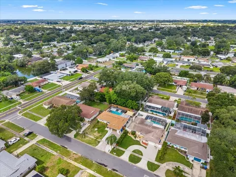 View/Area - 490 E Lake Dr, Largo, FL 33771 photo 18 of 32