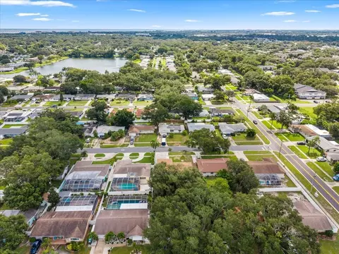 View/Area - 490 E Lake Dr, Largo, FL 33771 photo 24 of 32