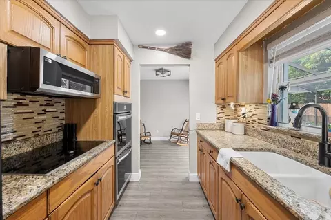 Kitchen - 490 E Lake Dr, Largo, FL 33771 photo 8 of 8